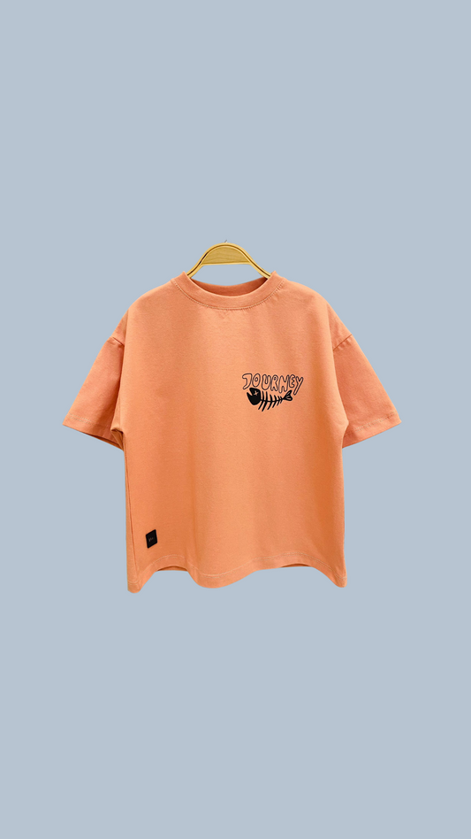 Remera Barón Journey Salmon - Estampa en la Espalda | DonGato Kids